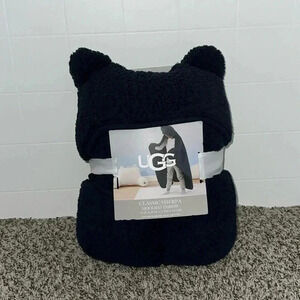 UGG Sherpa Hooded Throw